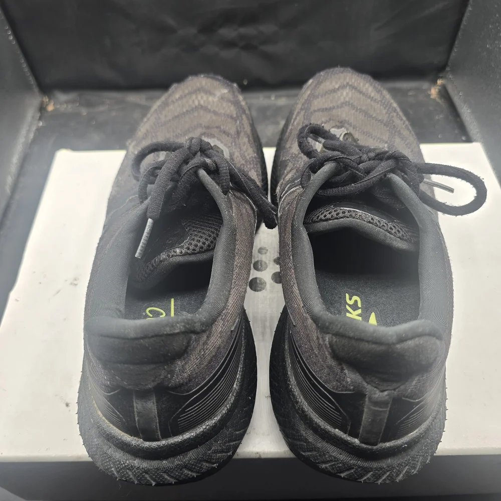 Saucony Black Athletic‎ Shoes for Men
